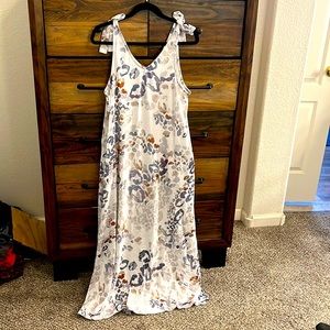 Flowy summer dress with pockets!